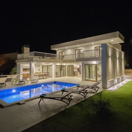 Mood Private Pool Sauna Playground Near Split Trogir Villa *