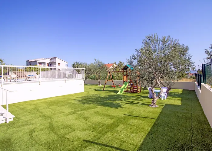 Villa Mood Private Pool Sauna Playground Near Split Trogir Kaštela